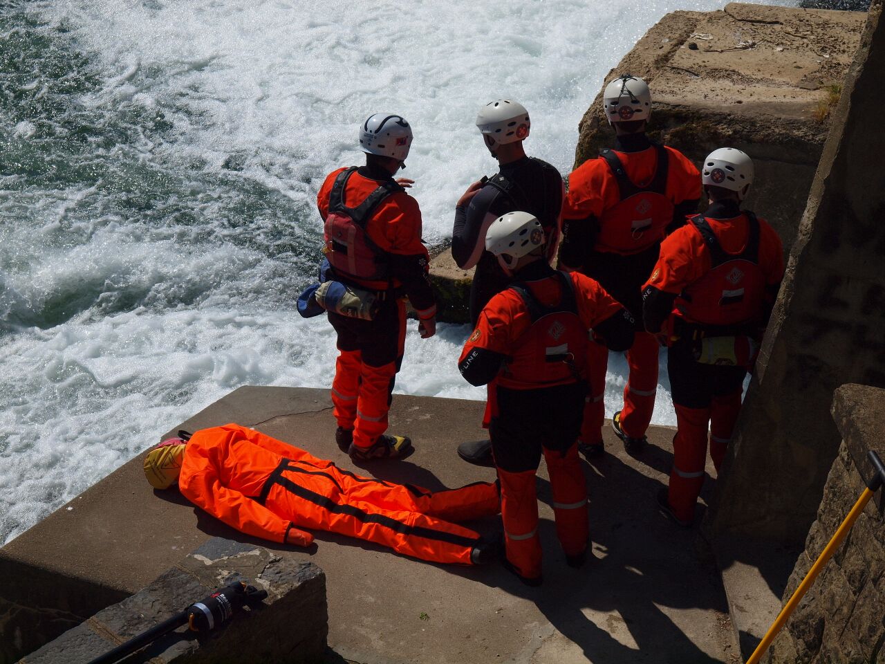 A multi agency exercise in Croatia involving: The Croatian Mountain Rescue Service, The Croatian Military, Police, Fire Service, The Croatioan Agency for Protection & Rescue and representatives of the Agency for Water Management.